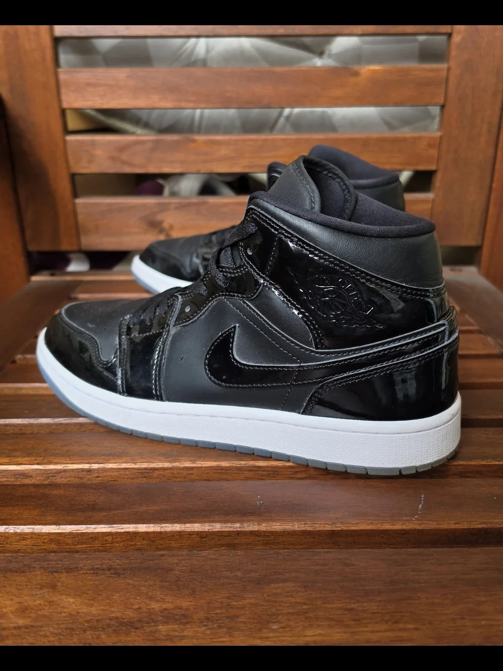 Jordan AJ 1 Mid SE Men’s Size 9.5